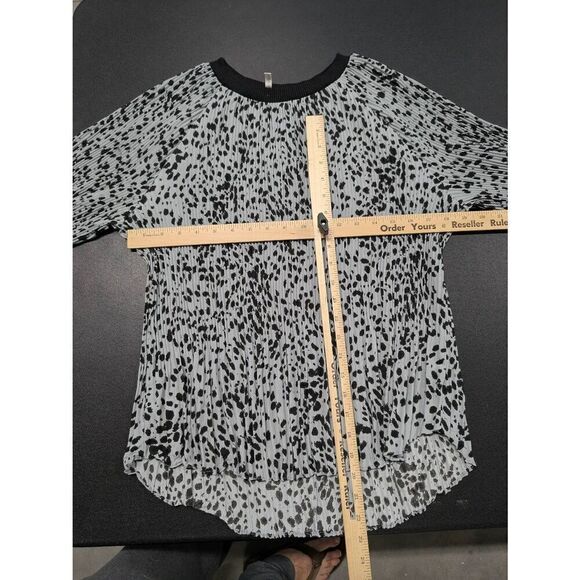 Available by Angela Fashion Animal‎ Print Blouse Beige Black Long Sleeve Women's - Picture 5 of 5